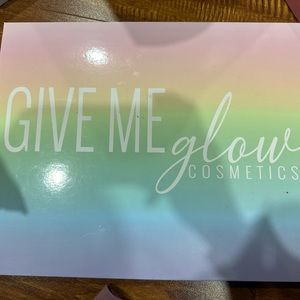Give me glow XL palette